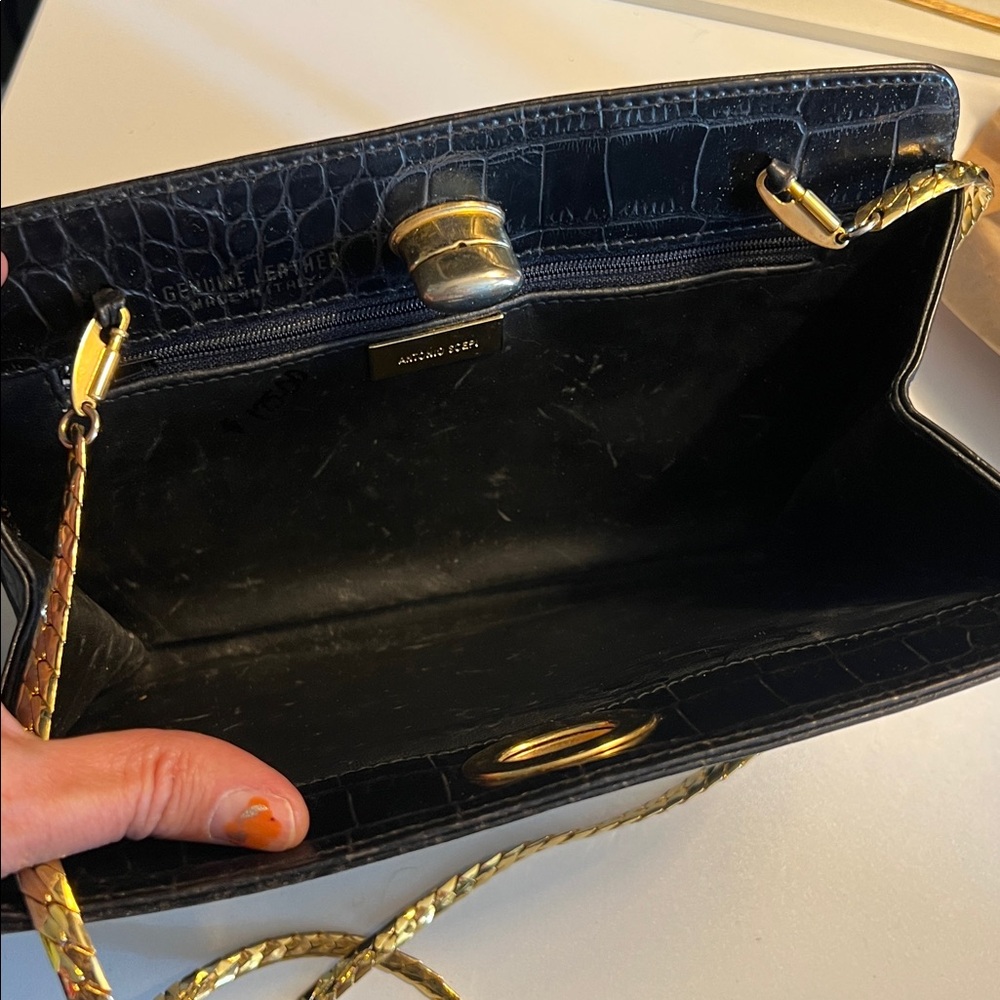 🛑 1 hour sale. Antonio Scebi Genuine Leather Black Crocodile Embossed Bag - Picture 7 of 10
